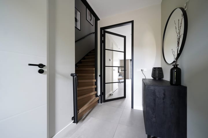 Tussenwoning te koop: Rie Staalstraat 28, Putten