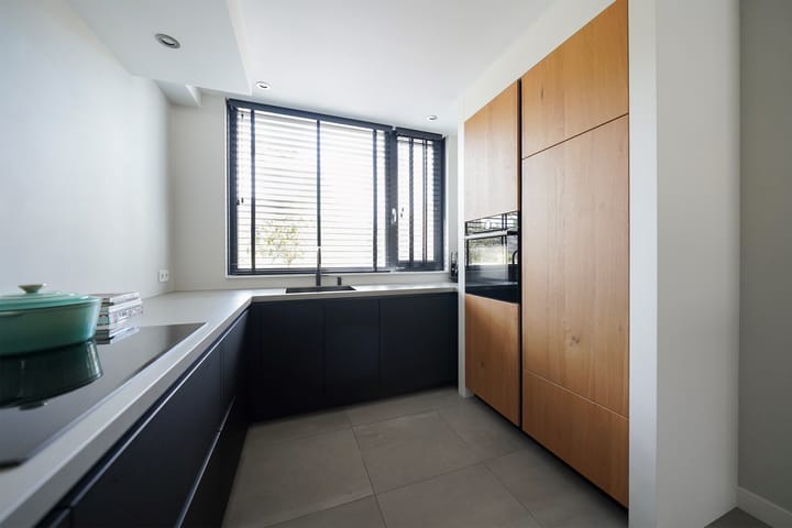 Tussenwoning te koop: Rie Staalstraat 28, Putten