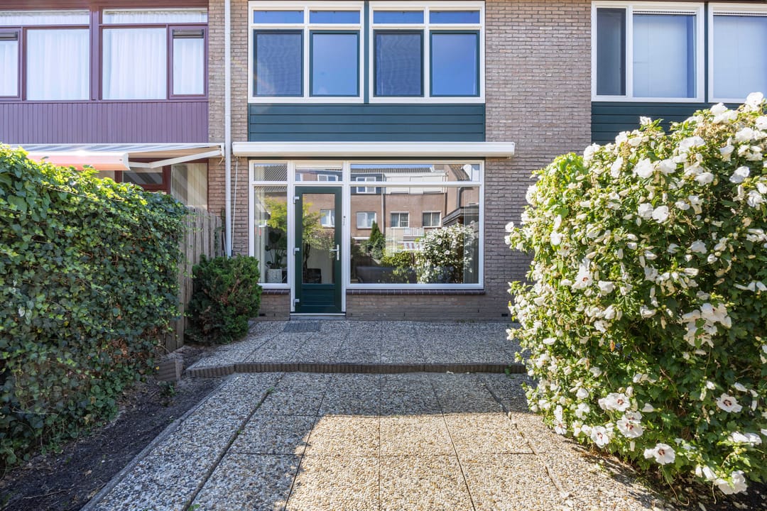 Foto 46 van Saffierstraat 251
