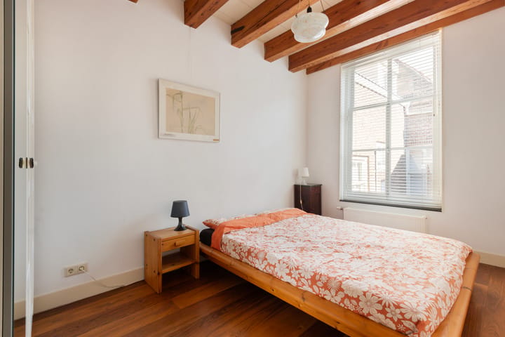 Tussenwoning te koop: Hoge Nieuwstraat 140, Dordrecht