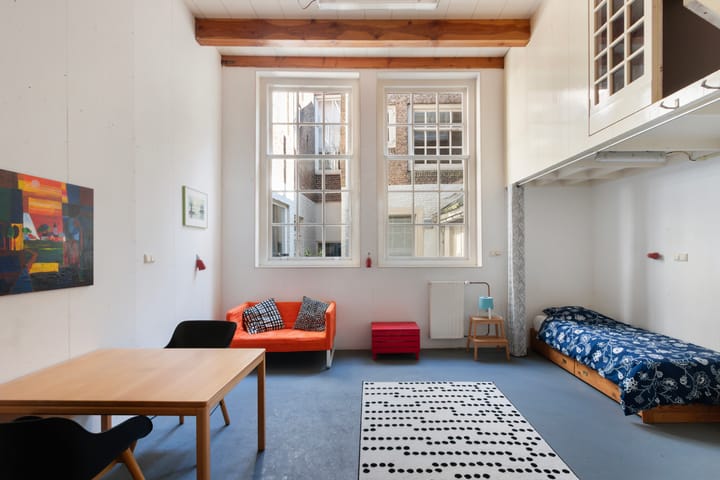 Tussenwoning te koop: Hoge Nieuwstraat 140, Dordrecht
