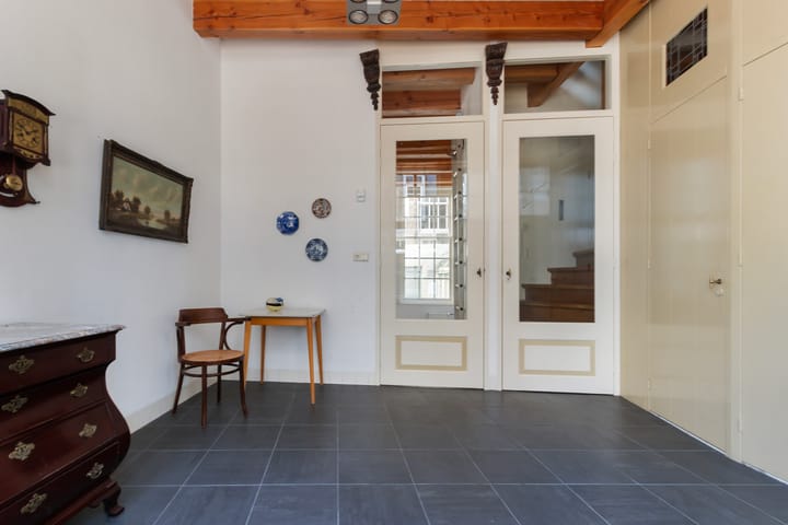 Tussenwoning te koop: Hoge Nieuwstraat 140, Dordrecht