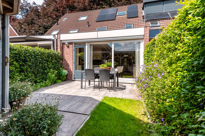 Tussenwoning te koop: Veldwijkerweg 6, Ermelo