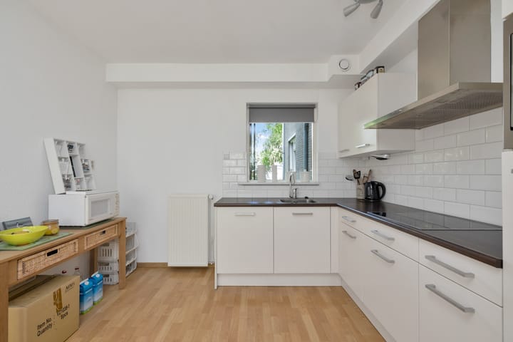 Appartement te koop: Henry Moorepassage 61, Capelle Aan Den Ijssel