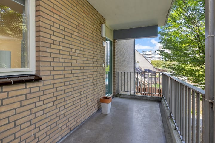 Appartement te koop: Henry Moorepassage 61, Capelle Aan Den Ijssel