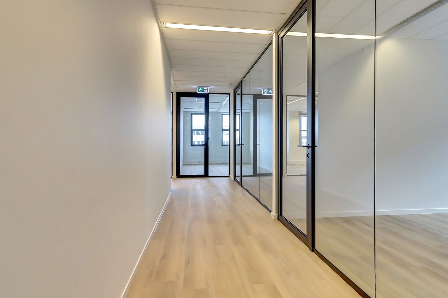Bekijk foto 3 van Lange Dreef 19