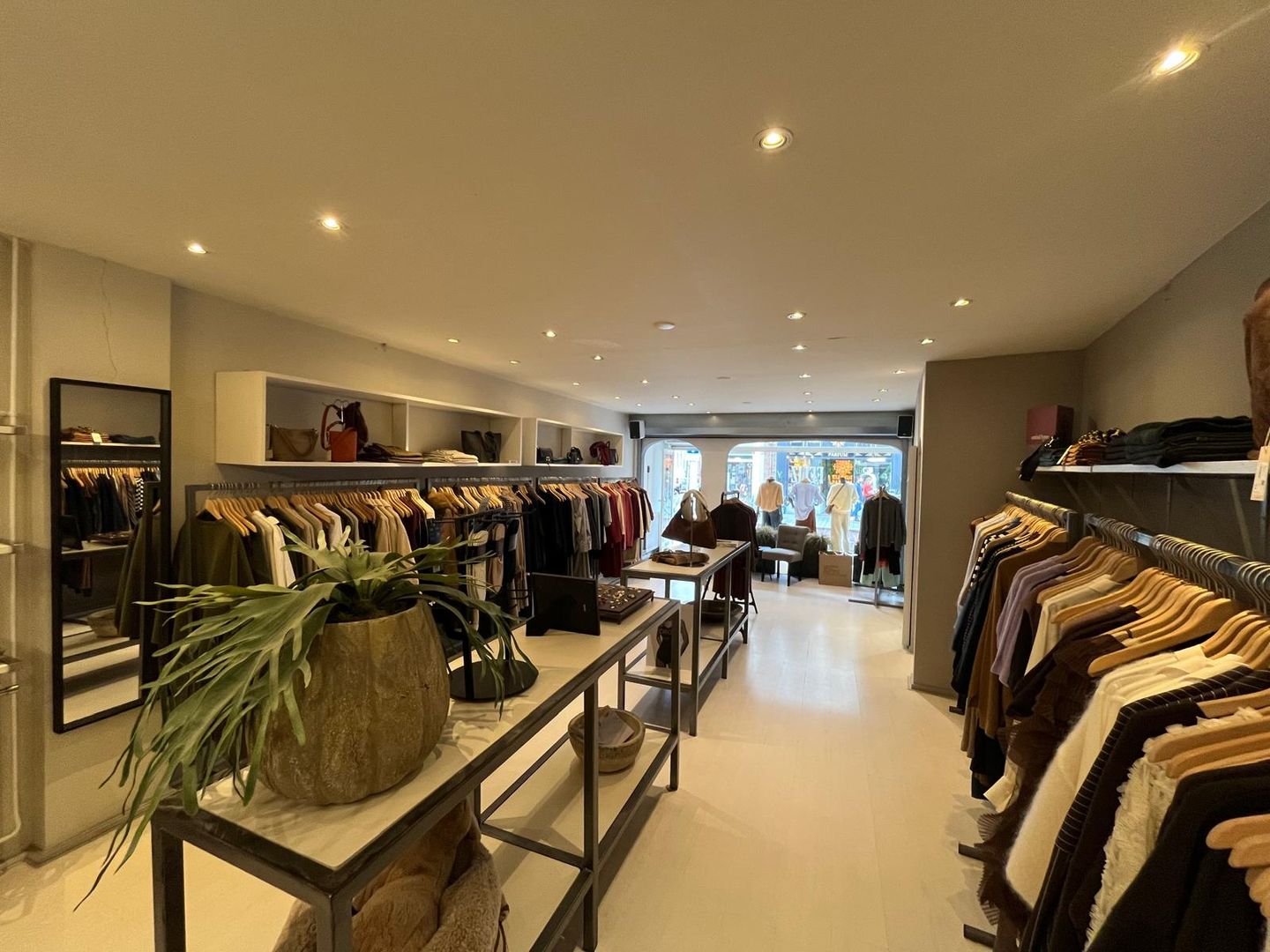 View photo 4 of Vughterstraat 61