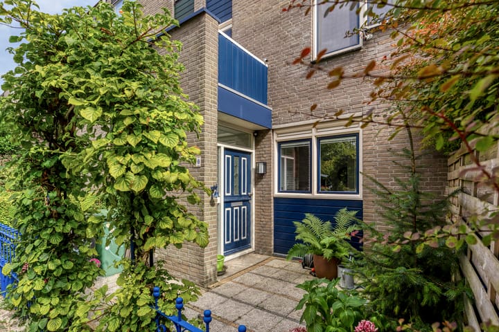 Tussenwoning te koop: Weigeliapark 50, Zoetermeer