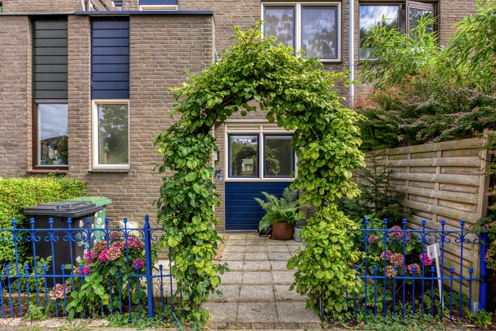 Tussenwoning te koop: Weigeliapark 50, Zoetermeer