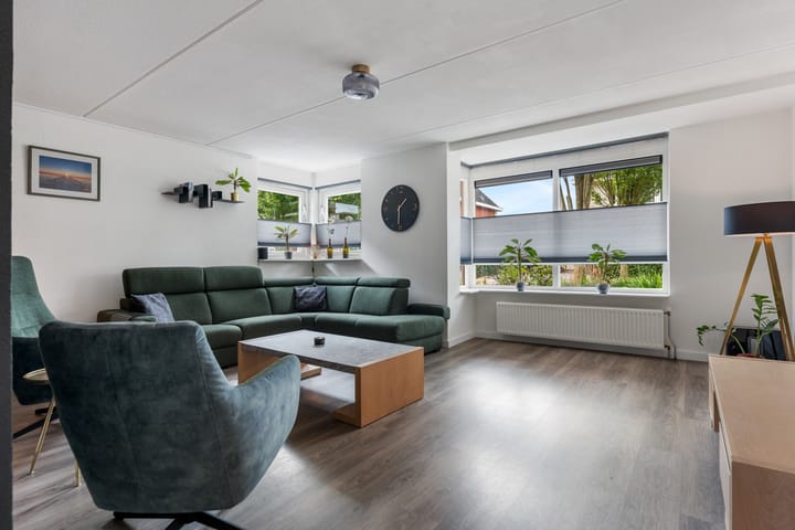 Twee-onder-één-kap te koop: Taco Haringastraat 11, Schildwolde