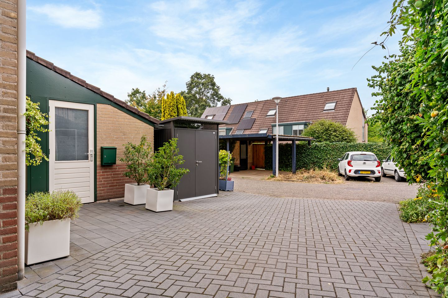 Photo 40 of Tamboer 147