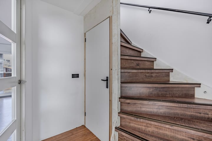 Hoekwoning te koop: Spakenburglaan 17, Lelystad