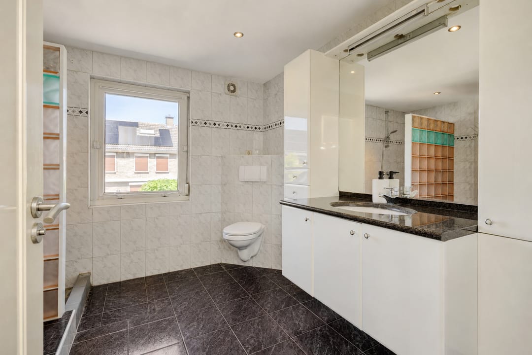 Photo 22 of Loekemanstraat 6