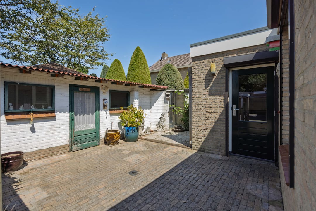 Photo 47 of Loekemanstraat 6