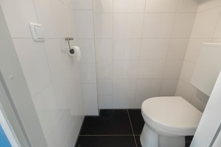 Tussenwoning te koop: Kruiszwin 4213, Julianadorp