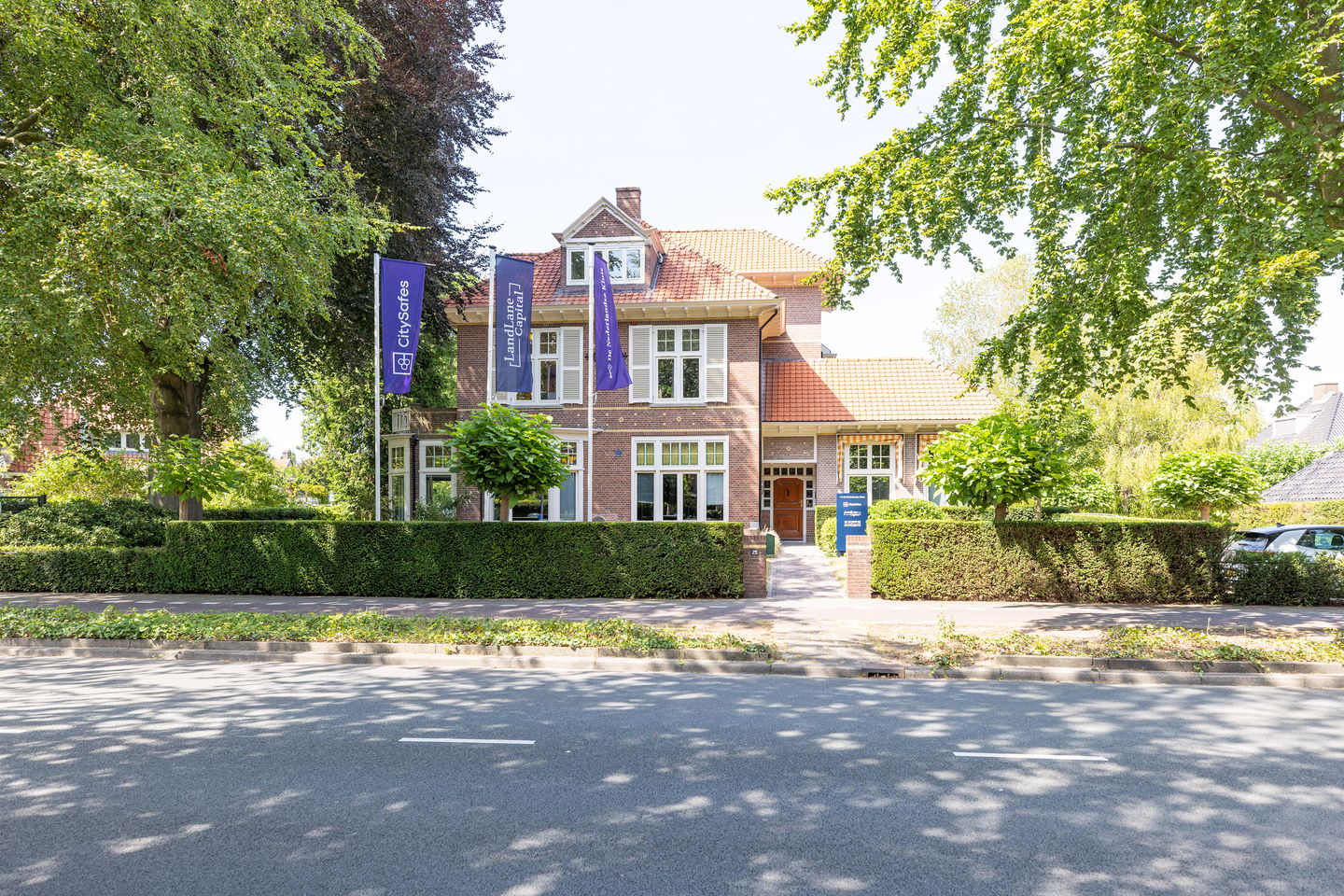 View photo 1 of Brediusweg 25