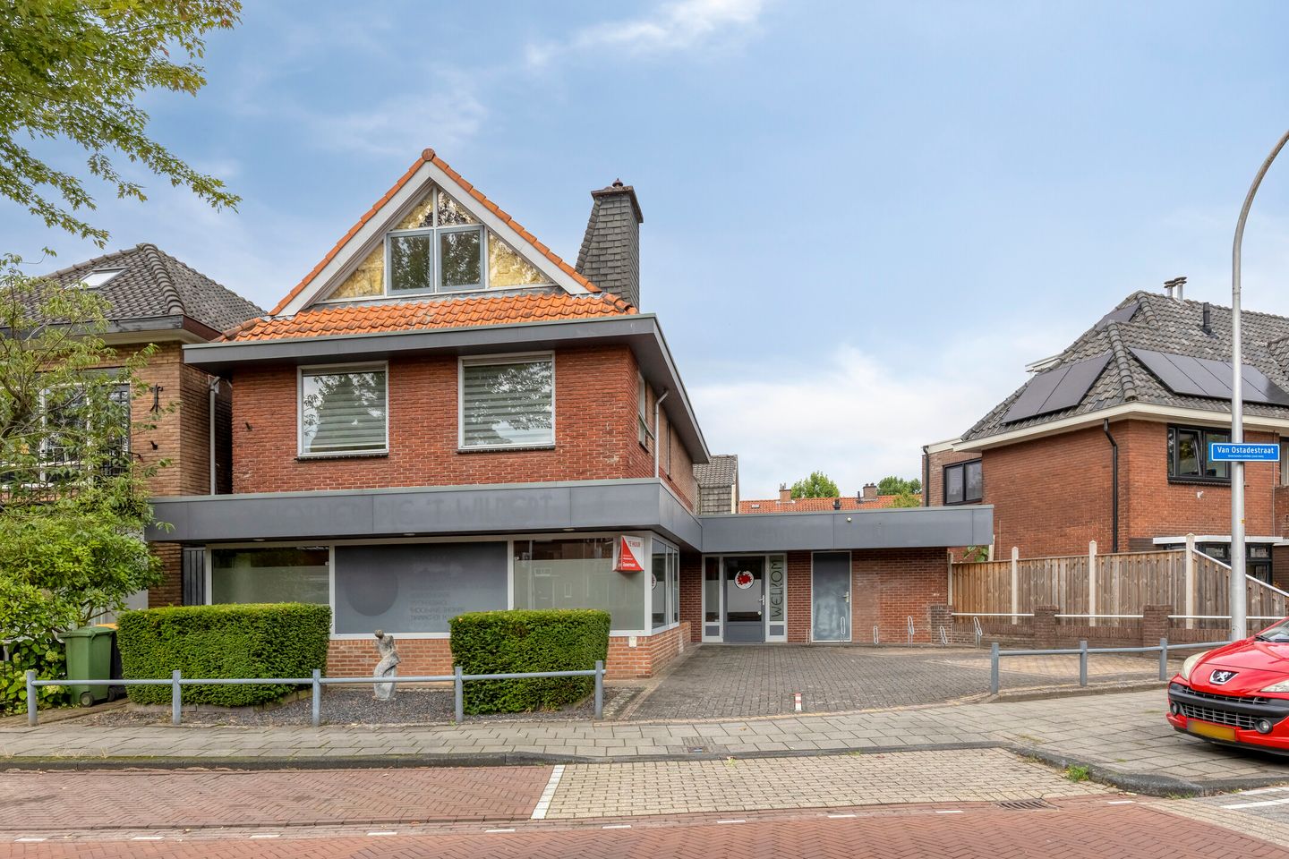 Bekijk foto 1 van van Ostadestraat 53