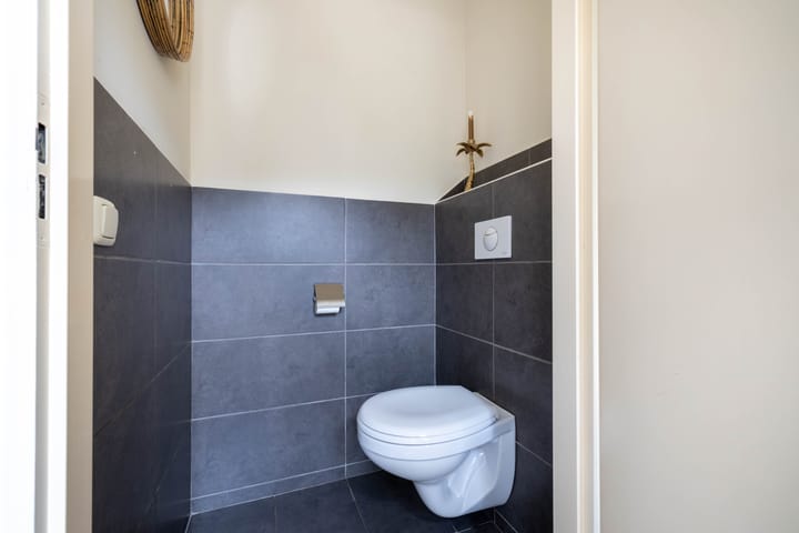 Tussenwoning te koop: Oosteres 27, Almelo