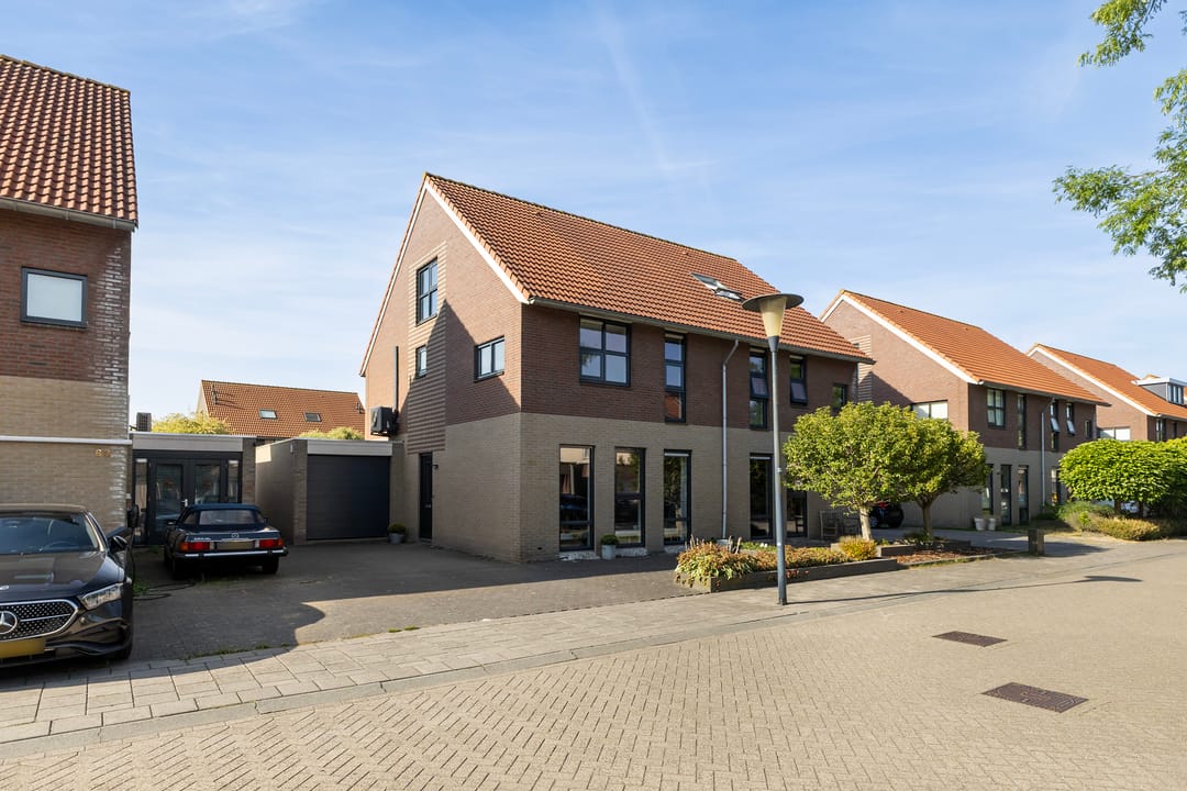 Foto 41 van Frouwesân 66