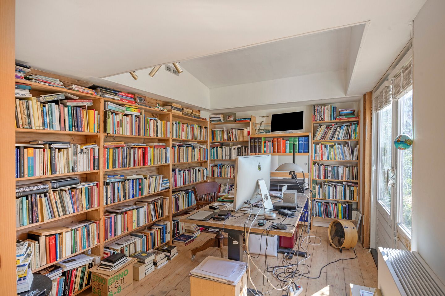 Photo 19 of Graaf Florislaan 11