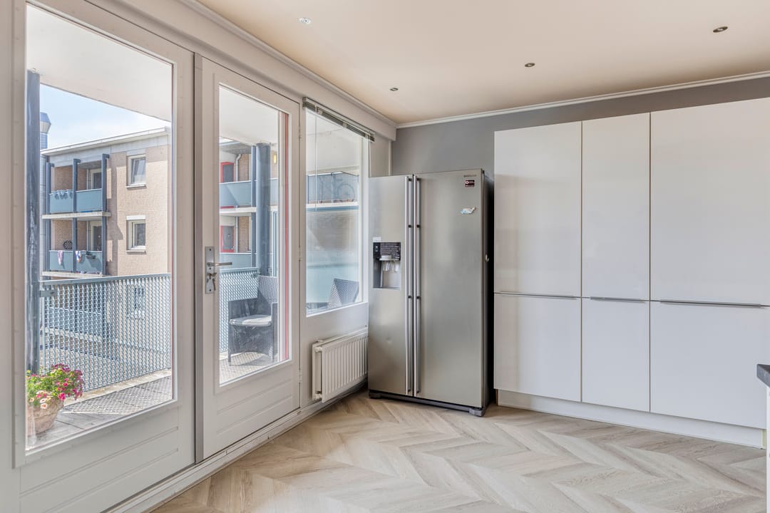 Photo 11 of Schoutstraat 19