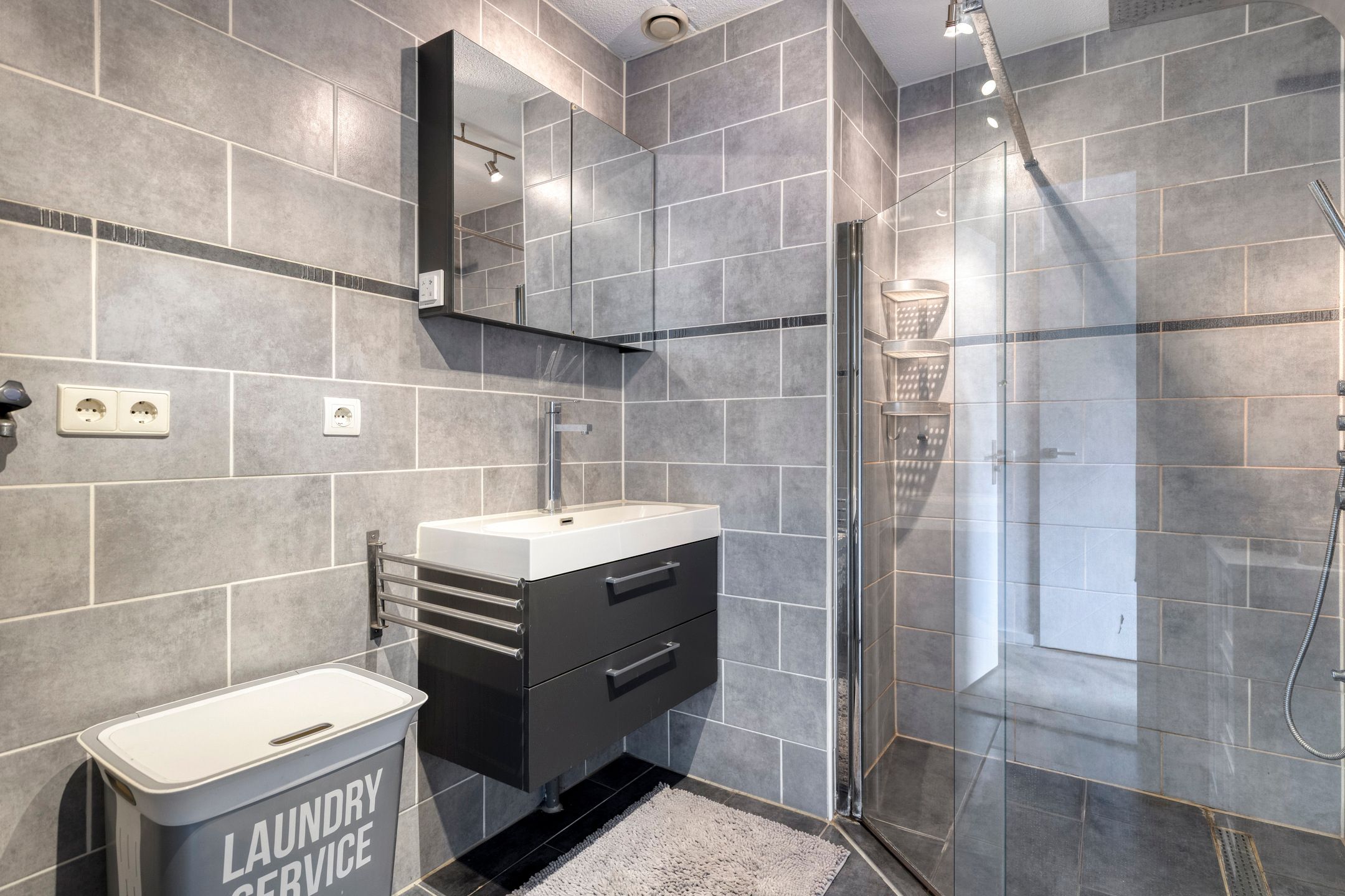 Photo 27 of Schoutstraat 19