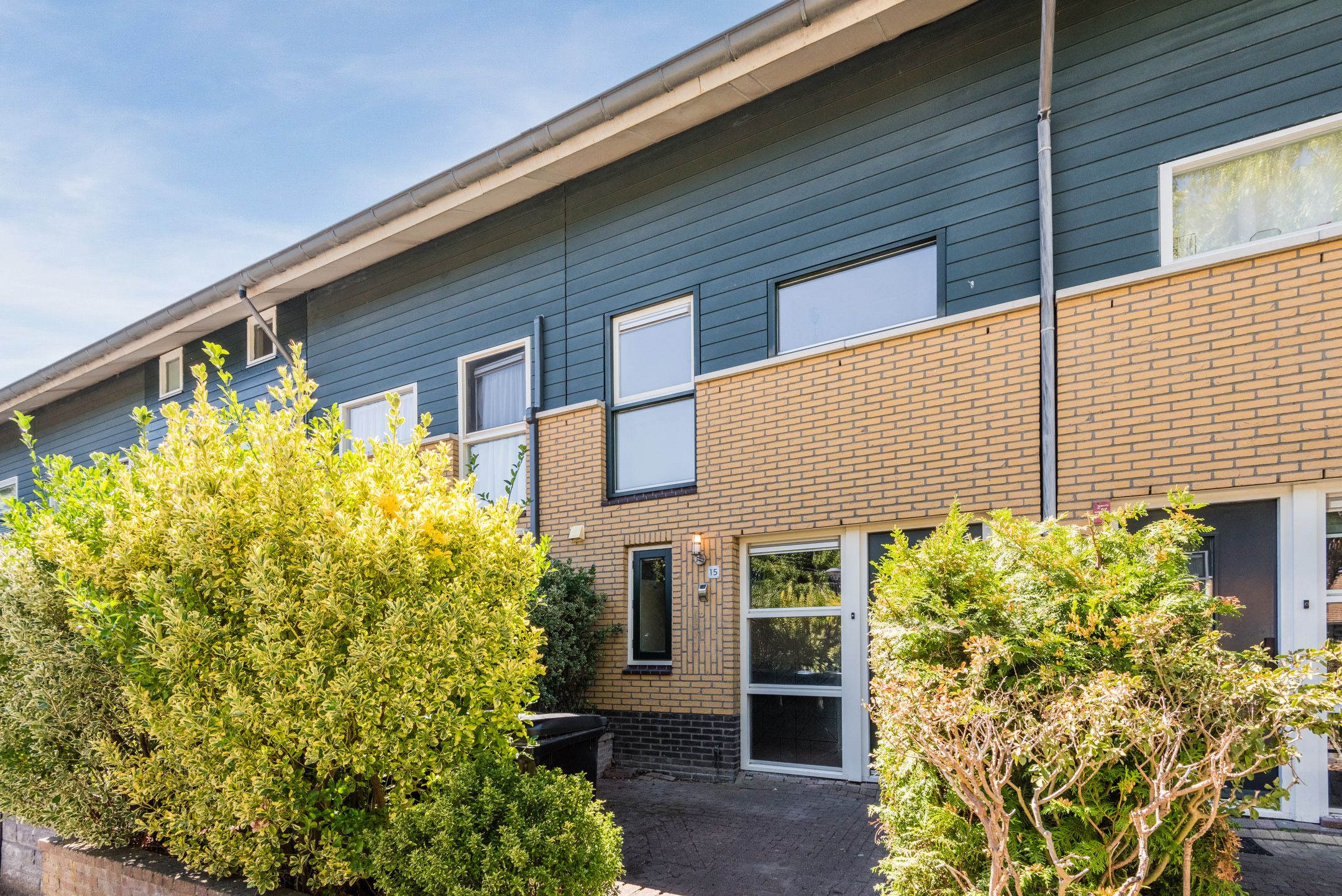 Aprilstraat 15 