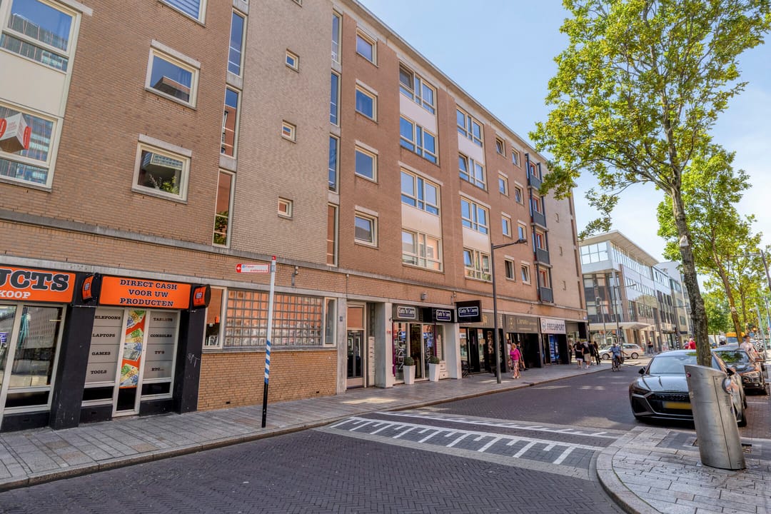 Photo 37 of Schoutstraat 19