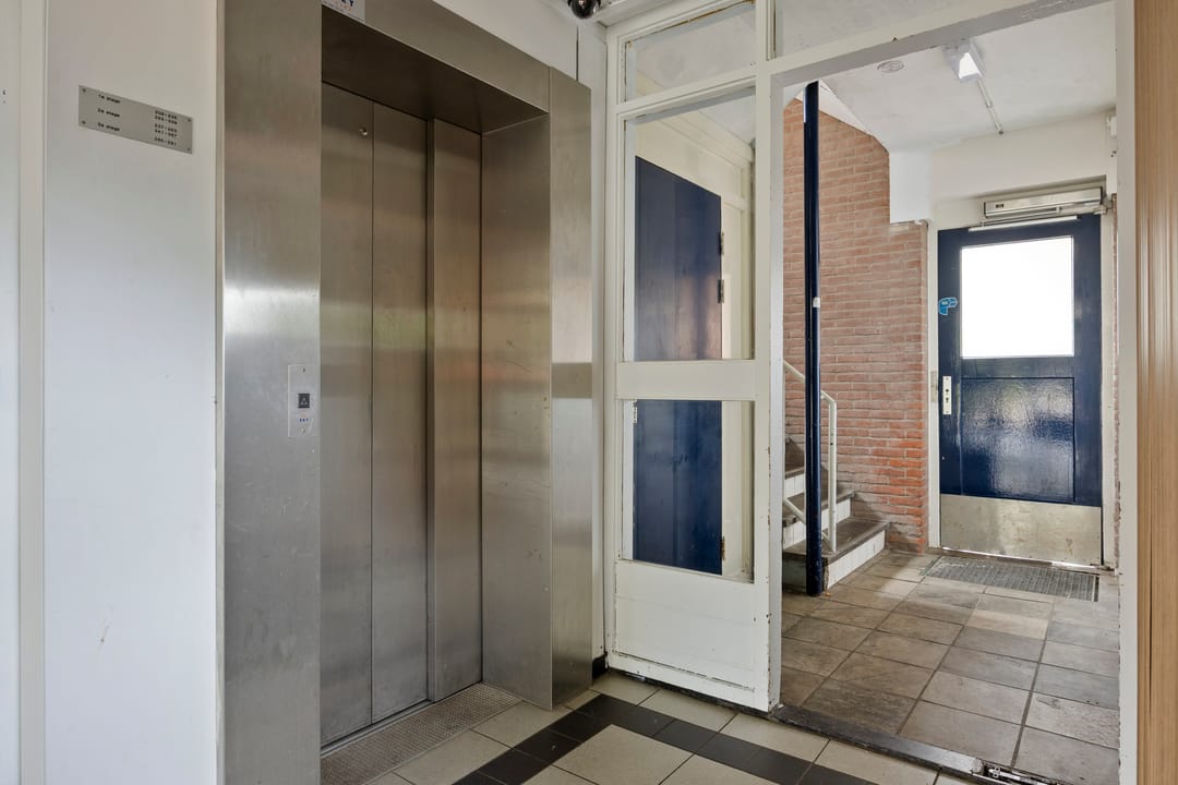 Photo 8 of Obrechtstraat 287