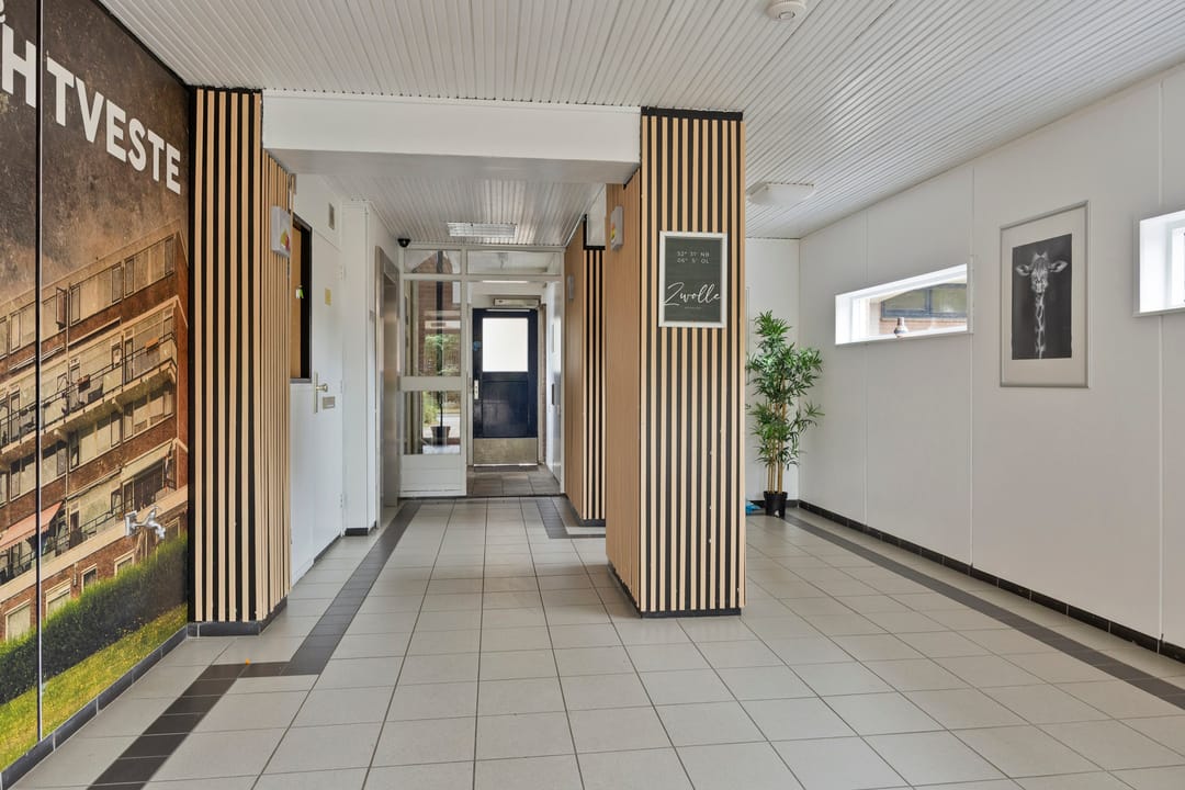 Photo 7 of Obrechtstraat 287