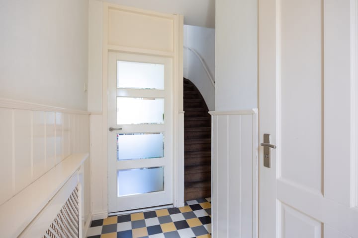 Tussenwoning te koop: van Giffenstraat 48, Ezinge