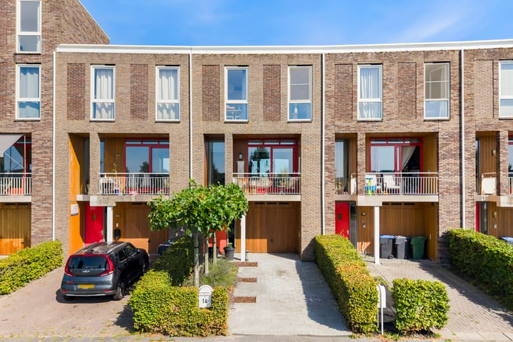 Tussenwoning te koop: Tolhûswei 14, Leeuwarden