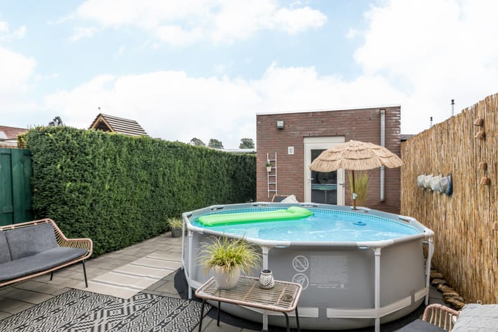 Tussenwoning te koop: Tulpenlaan 37, Geleen