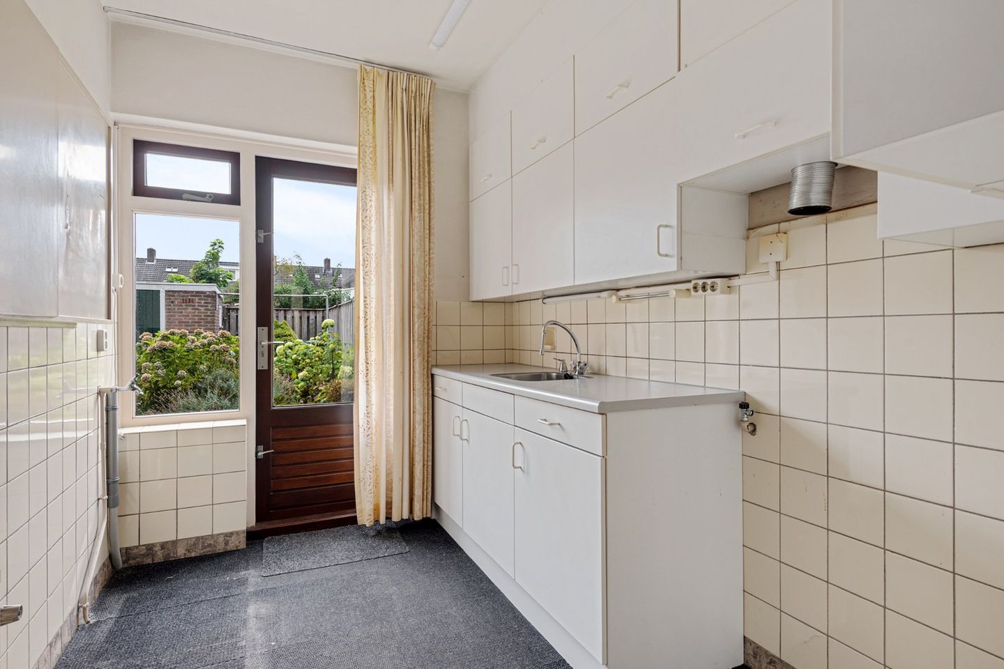 Photo 14 of Dr. C.R. Hermansstraat 6