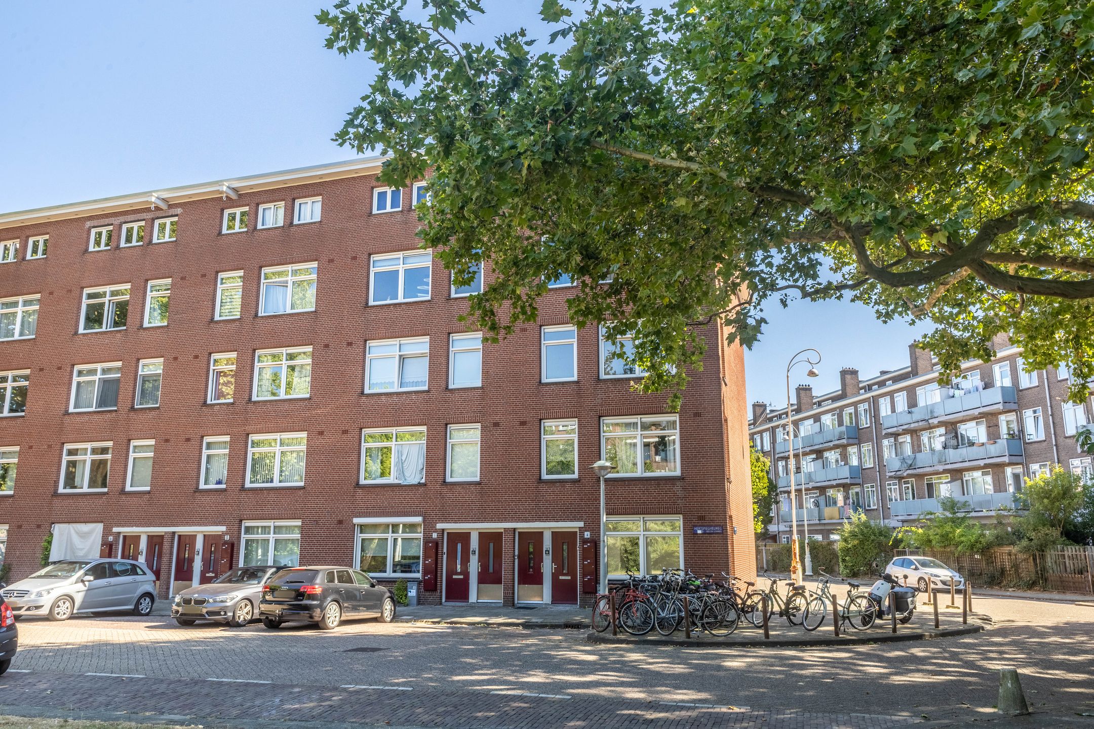 Hertspieghelweg 4-H 4 H
