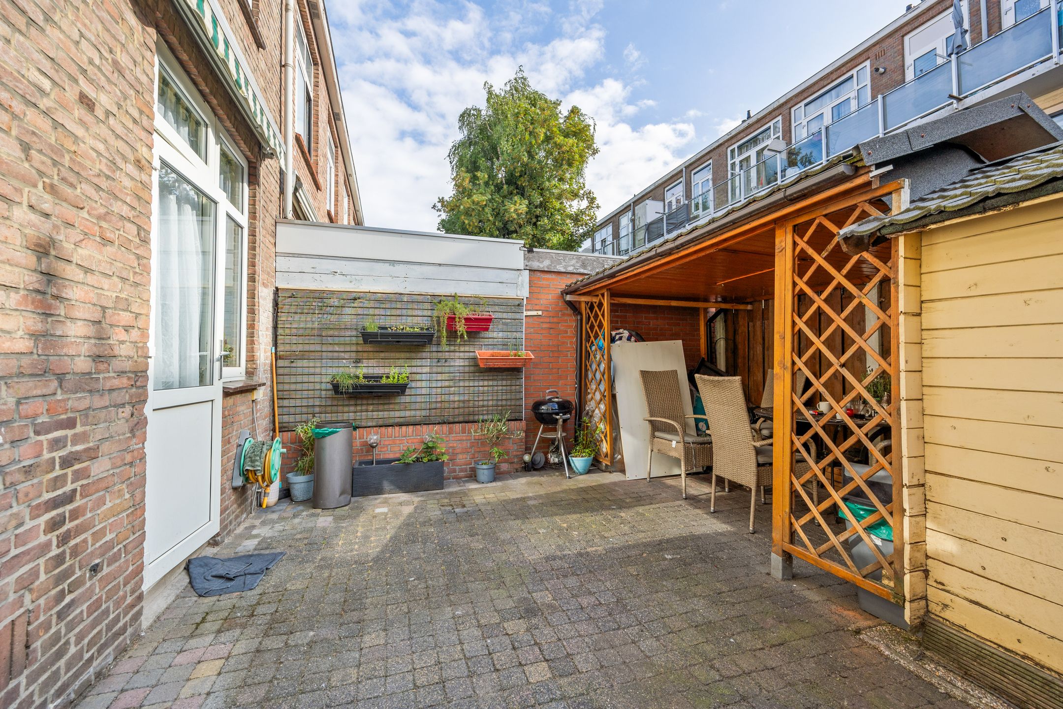 Photo 12 of Miquelstraat 22