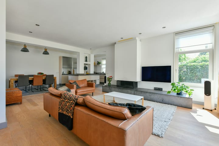 Photo 2 of Prins Hendrikstraat 10