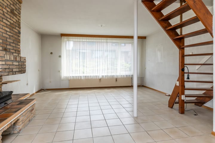 Tussenwoning te koop: Tienbundersweg 28, Wijlre
