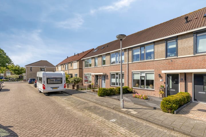 Foto 4 van De Heenplaat 8