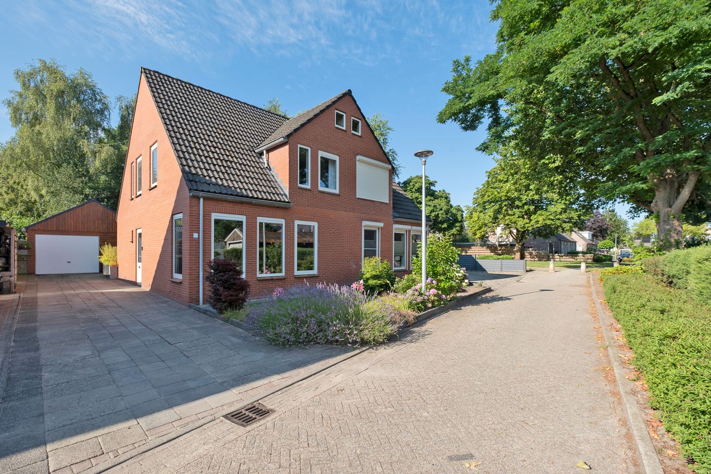 Foto 1 van Veenbes 41