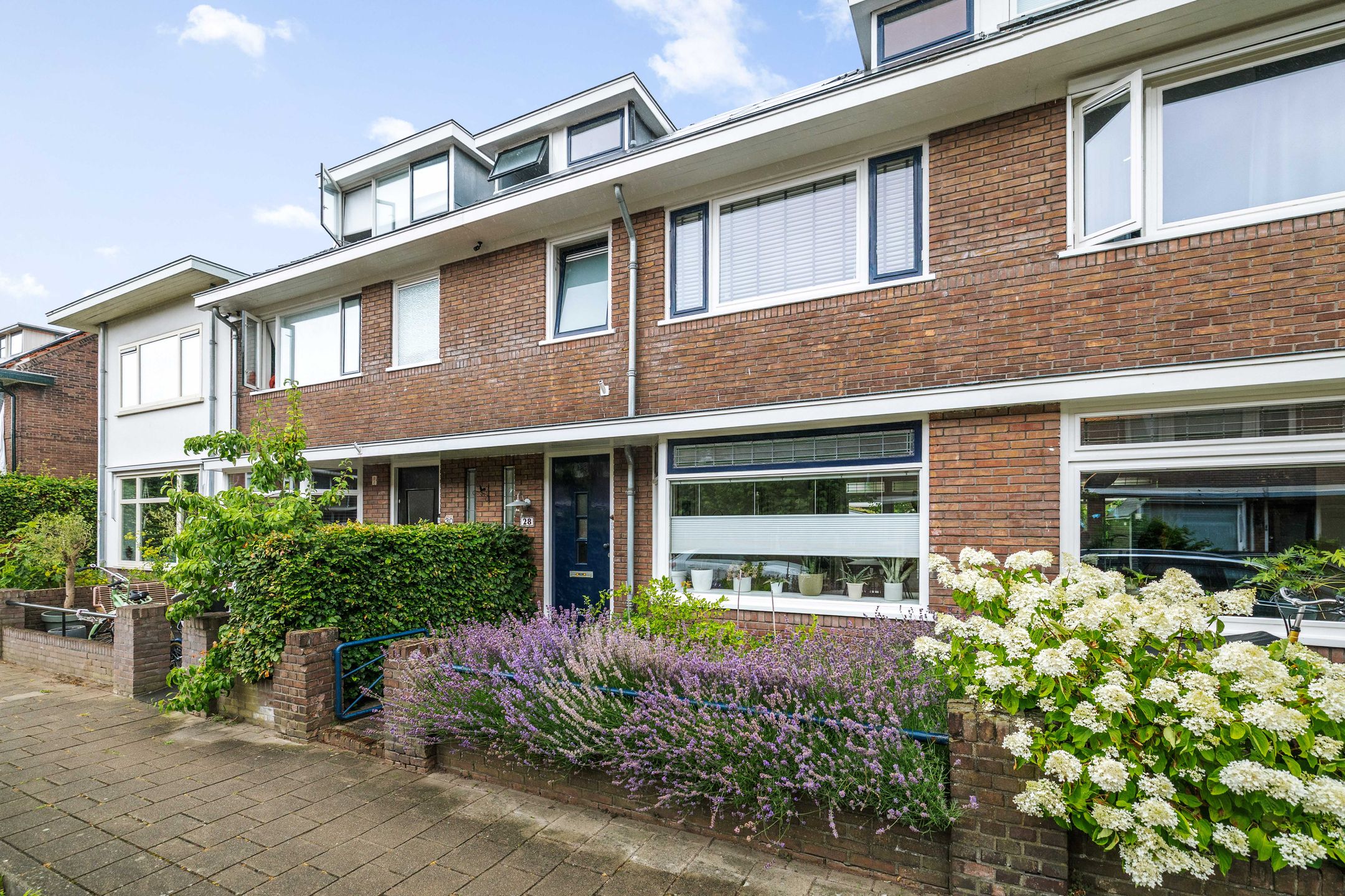 Photo 27 of Johannes Sinthenstraat 28