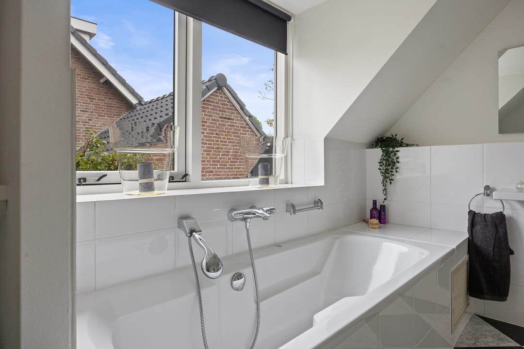 Photo 38 of Celsiuslaan 17