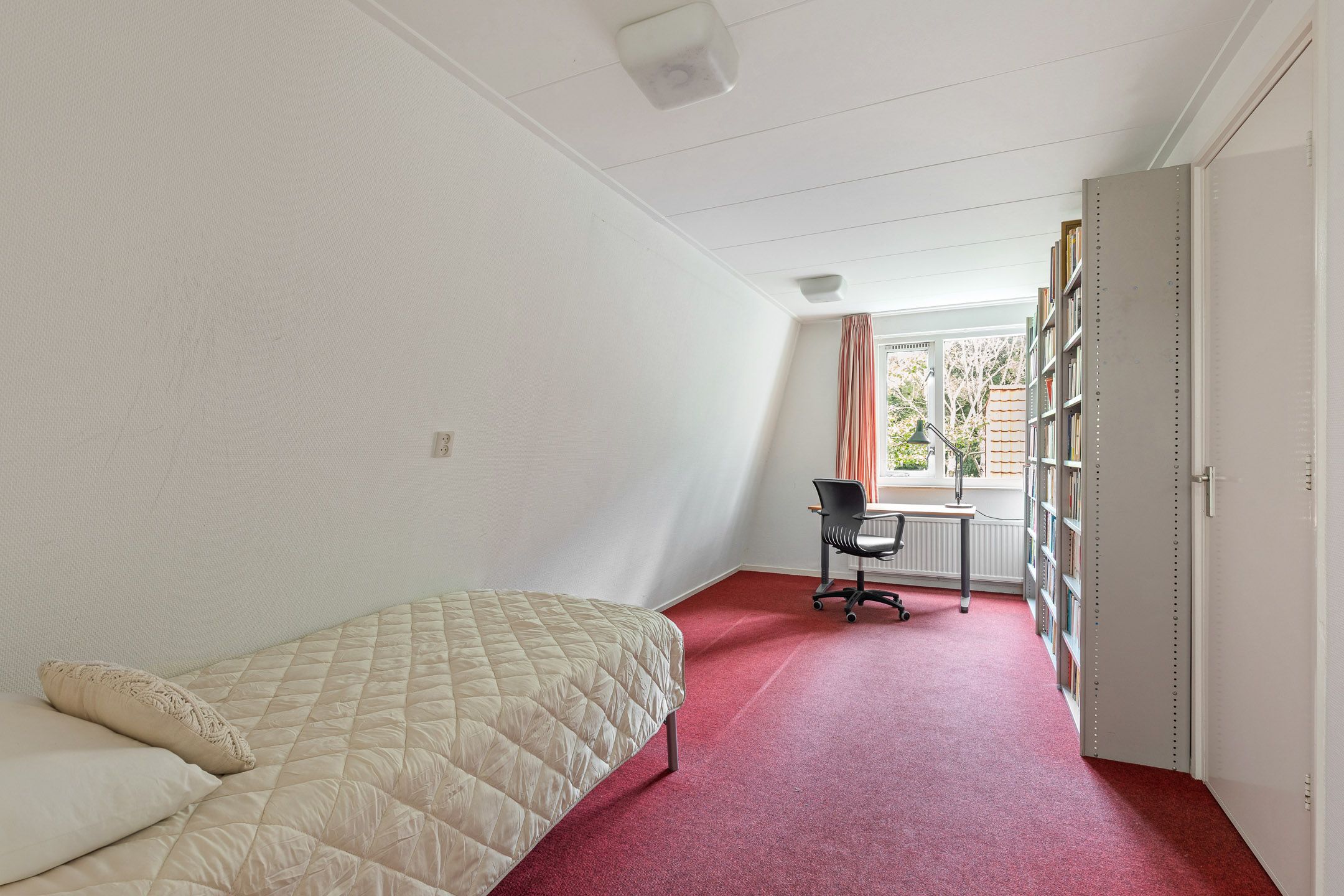 Photo 15 of Klaas de Rookstraat 58
