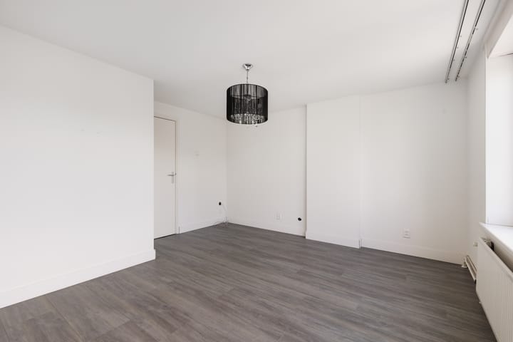 Tussenwoning te koop: Populierenlaan 90, Zwanenburg