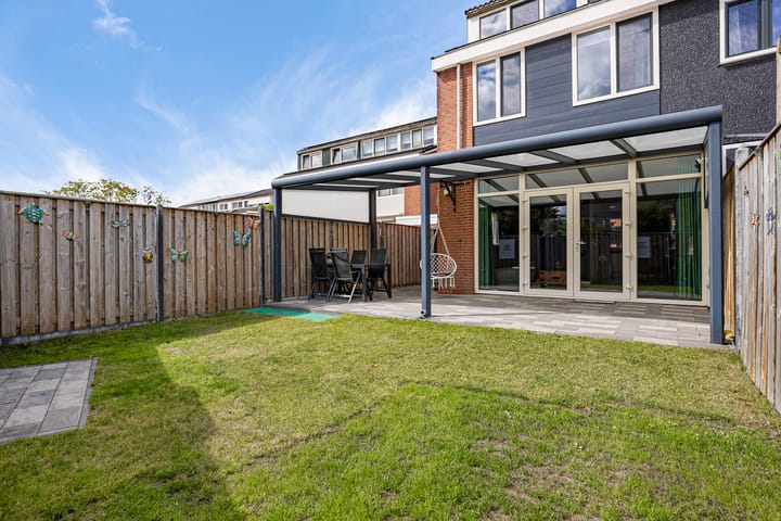 Hoekwoning te koop: Klaverweide 23, Delfzijl