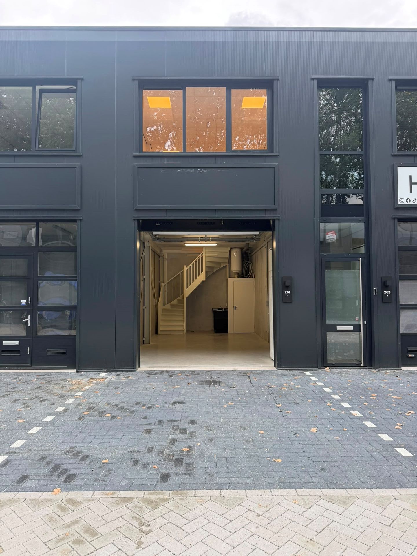 View photo 1 of Ringweg 261