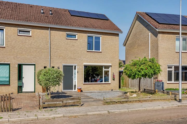 Foto 4 van Brucknerstraat 25