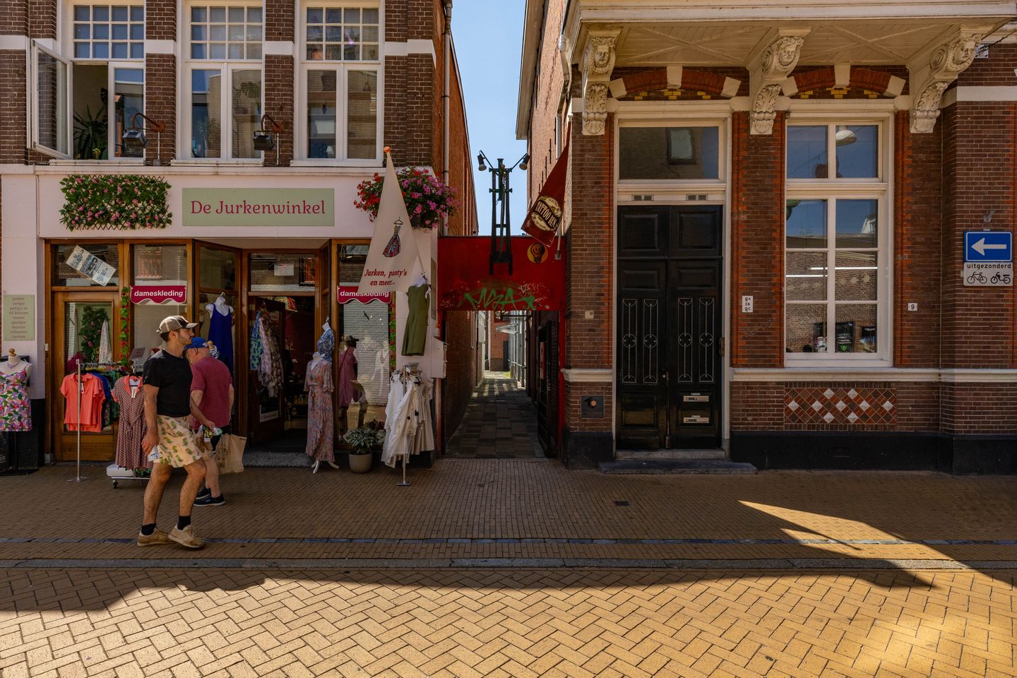 Bekijk foto 2 van Folkingestraat 9-b
