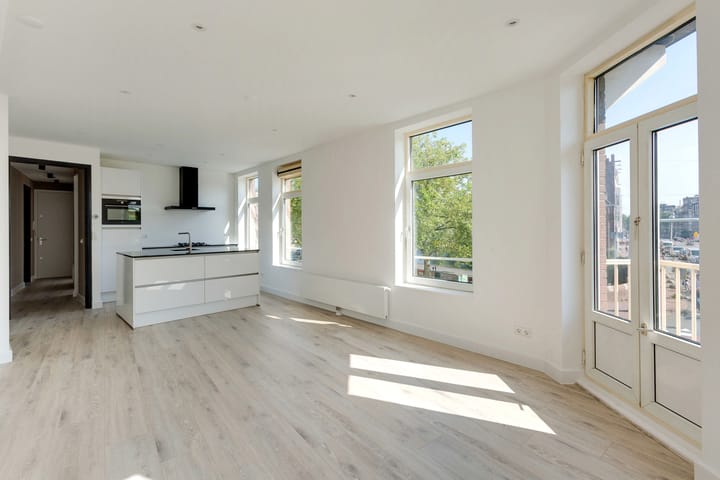 Appartement te huur: Nassaukade 151-1, Amsterdam
