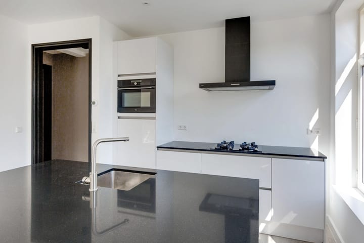 Appartement te huur: Nassaukade 151-1, Amsterdam